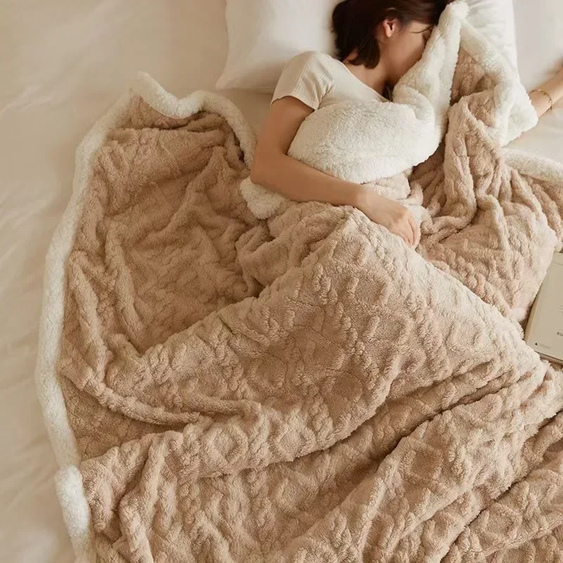 Warm Thick Lambswool Blanket – Stylish for Winter Evenings