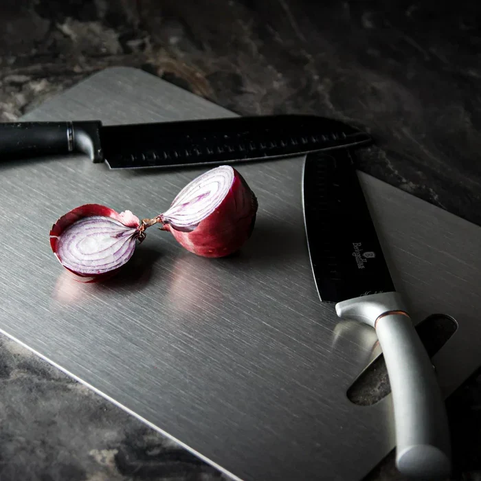 Antibacterial Titanium Cutting Board – Professional Quality and Hygiene for Your Kitchen