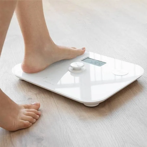 Cecotec Surface Precision EcoPower 10100 Full Healthy White Bilancia Pesapersone fino a 180kg - Energia senza Pile - Misurazione Bioimpedenza - 4 Sensori - Piedini Antiscivolo - Display LCD - Colore Bianco
