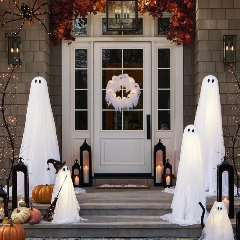 Halloween Decorative Wreath with 12 Ghosts and LED Lighting