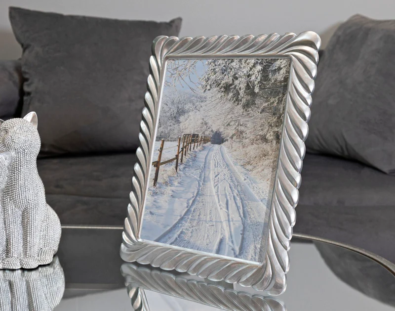 Cornice Carvy 26,3x1,6x31,2 cm in Resina e Vetro Argento