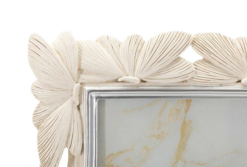 Cornice Butterfly 28x2x33,3 cm in Resina e Vetro Crema