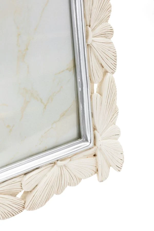 Cornice Butterfly 28x2x33,3 cm in Resina e Vetro Crema