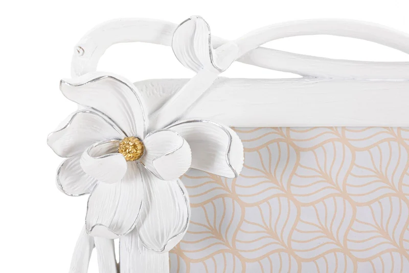 Cornice Magnolia 29,3x3x33,5 cm in Resina e Vetro Bianco