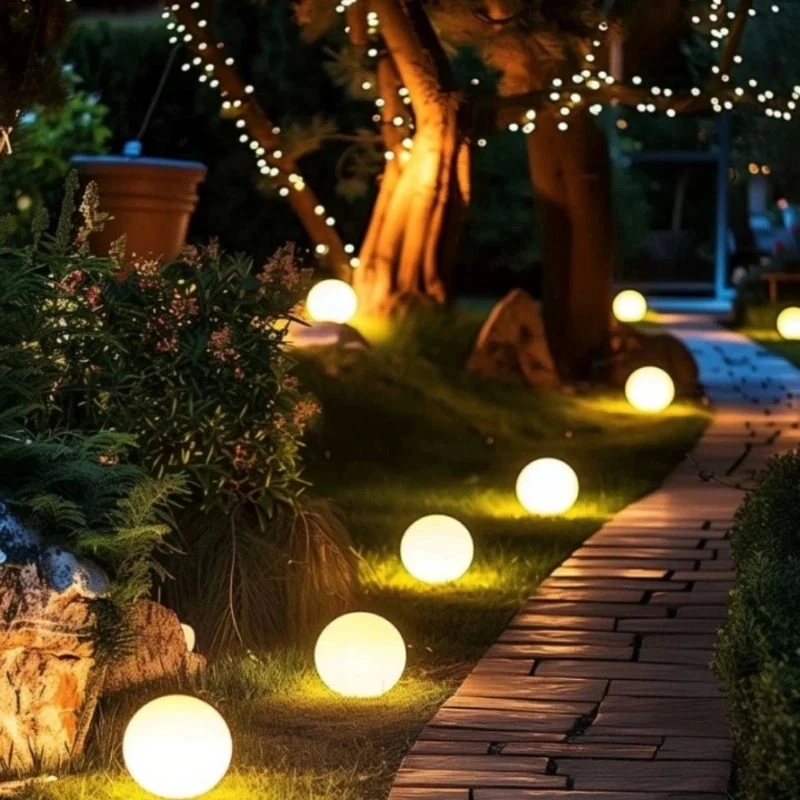 GlowSphere – Sferische tuinlamp met 16 kleuren & afstandsbediening