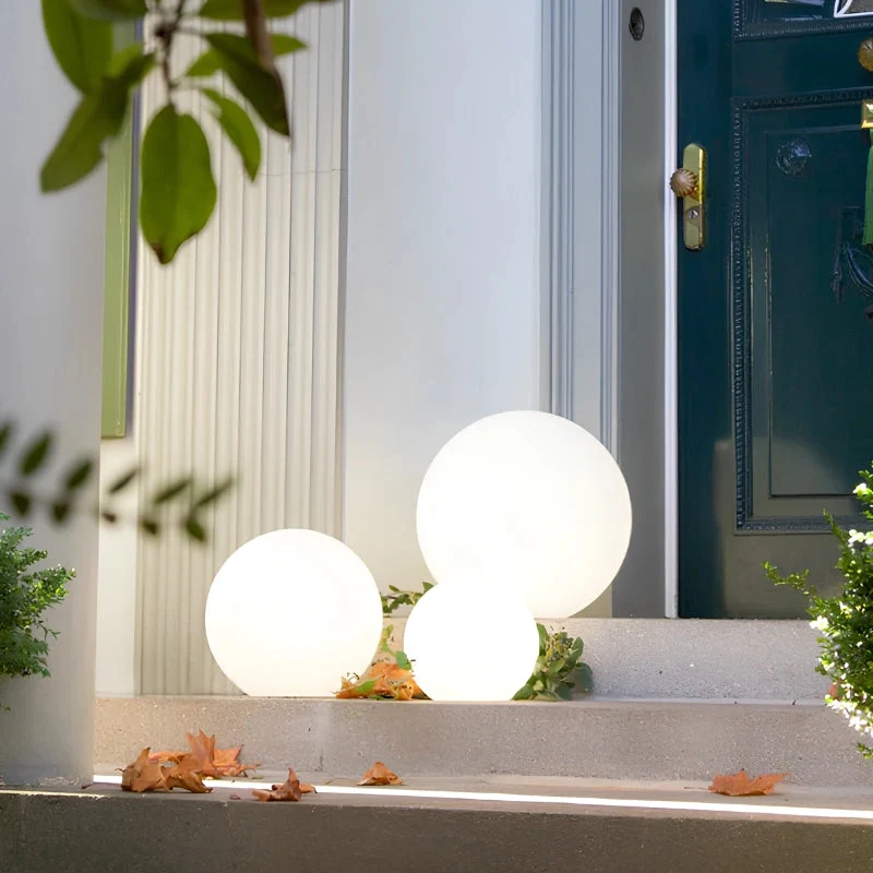 GlowSphere – Sferische tuinlamp met 16 kleuren & afstandsbediening