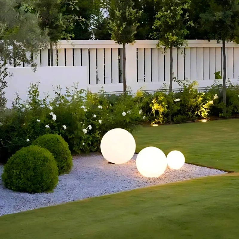GlowSphere – Sferische tuinlamp met 16 kleuren & afstandsbediening