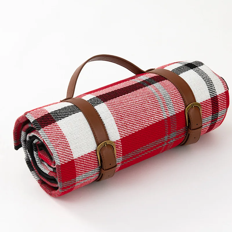 Compact Foldable Waterproof Picnic Blanket in Checkered Pattern