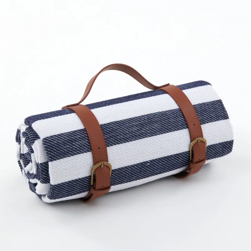 Compact Foldable Waterproof Picnic Blanket in Checkered Pattern