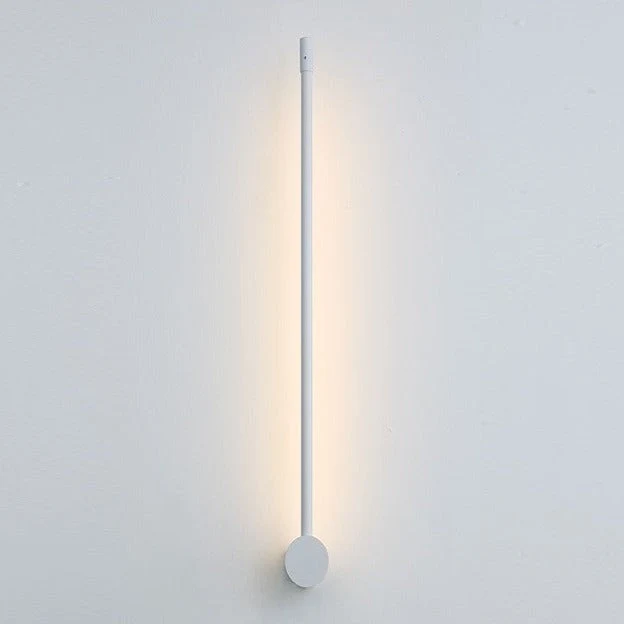 Elegant Linear LED Wall Lamp for Modern Interiors