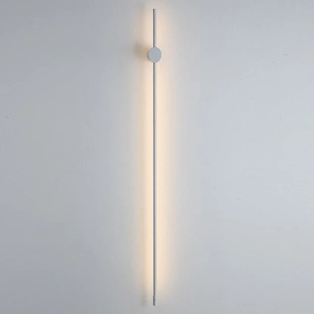 Elegant Linear LED Wall Lamp for Modern Interiors