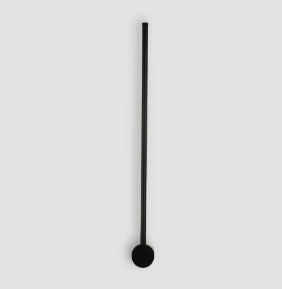 Elegant Linear LED Wall Lamp for Modern Interiors