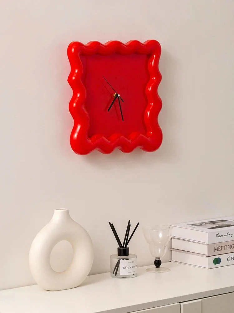 Contemporary Slim Minimalist Round Wall Clock
