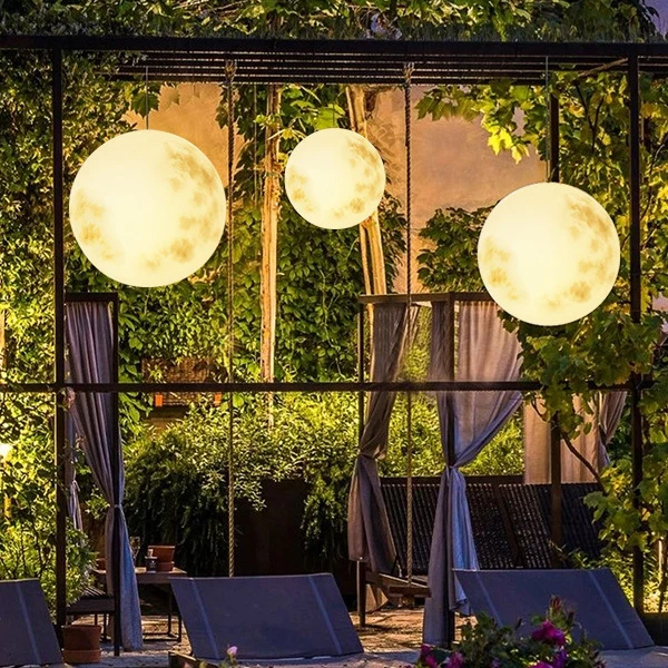 Lunaris – Tuinhanglamp Maanvorm LED – Weerbestendig Buitenlamp