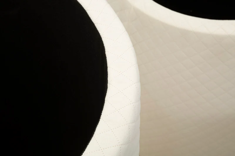 Set 3 Pezzi Pouf con Contenitore Shop Ø60x80 cm - Ø50x60 cm - Ø40x40 cm in Pino e MDF e Metallo