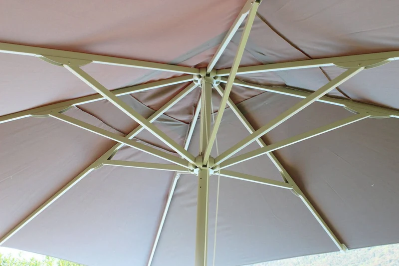 Ombrellone Brian 3x3 m con Palo Centrale in Alluminio