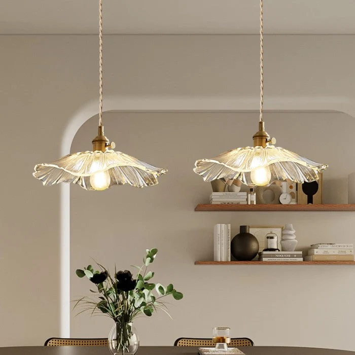 Sculptural pendant lamp with floral pattern