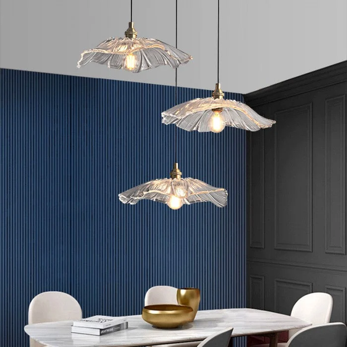 Sculptural pendant lamp with floral pattern