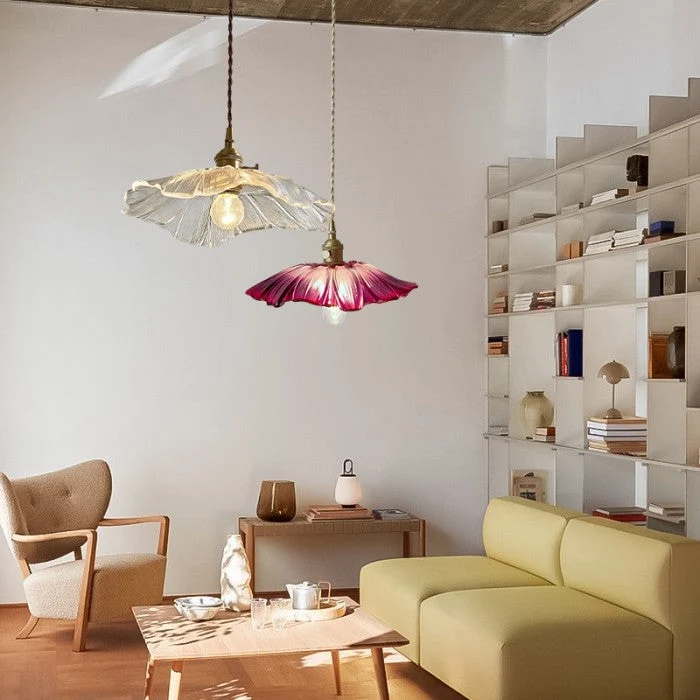 Sculptural pendant lamp with floral pattern