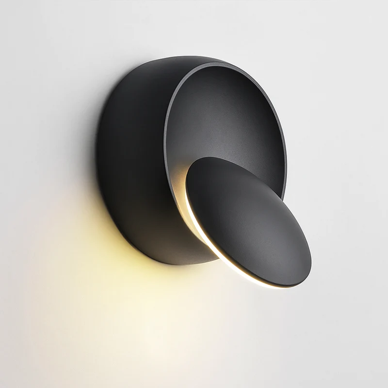 Modern rotating LED wall lamp with 350° swivel