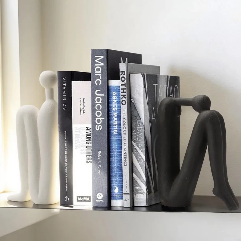 Boekensteunen sculpturaal – Zwaar porselein met antislip onderkant