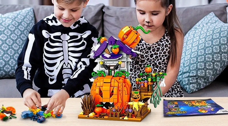 Kids' Halloween Building Blocks Construction Set with Pumpkin House Ghosts and Scarecrow Figure