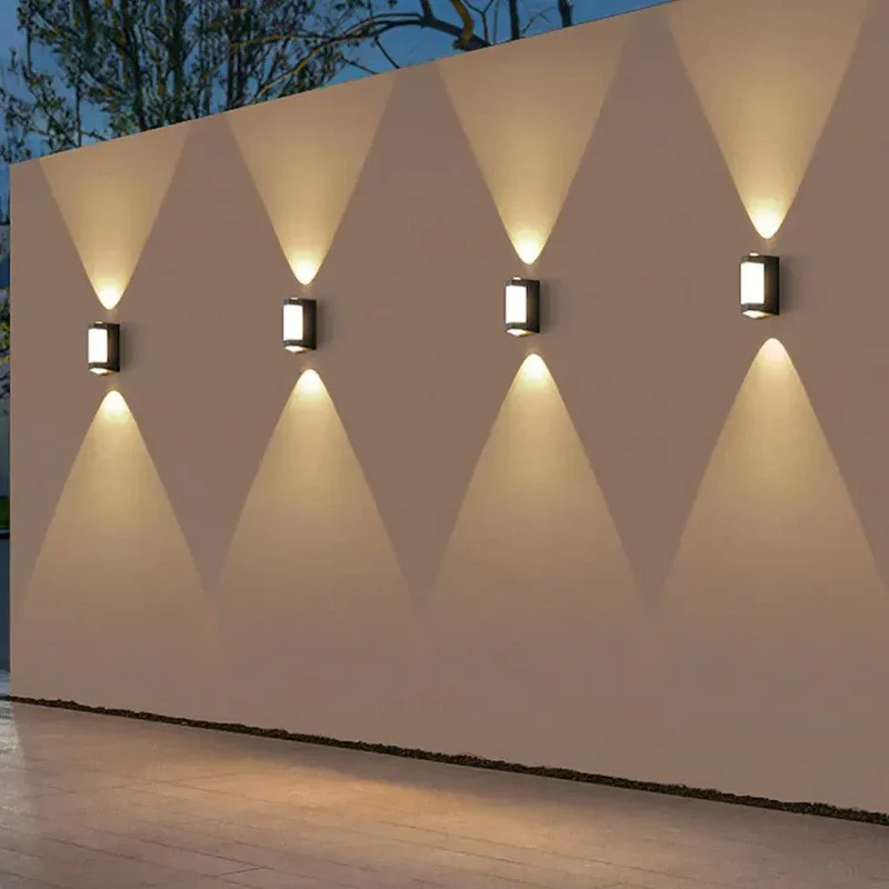 Waterproof Outdoor Metal LED Wall Lamp