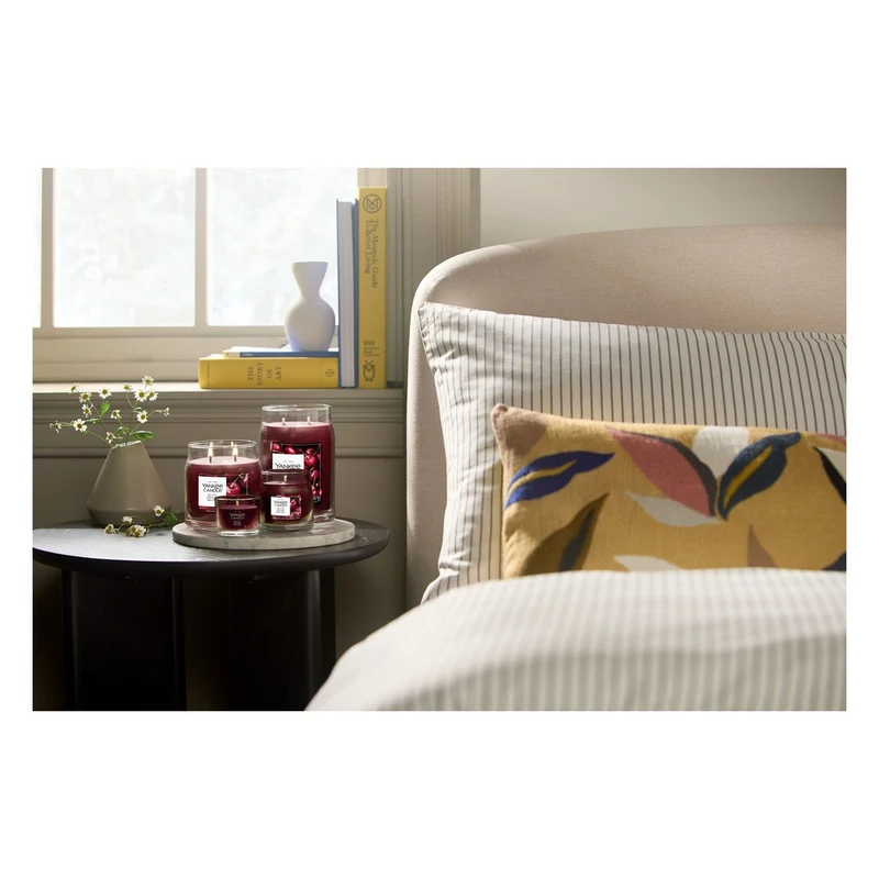 Candela Votiva in Vetro Yankee Candle Signature Black Cherry