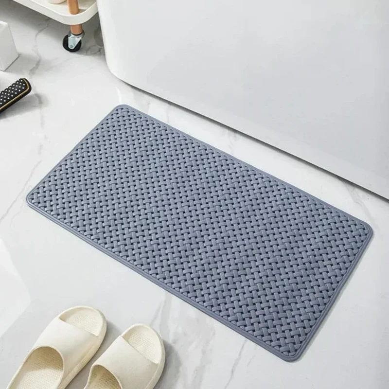 Non-slip shower mat with strong suction cups