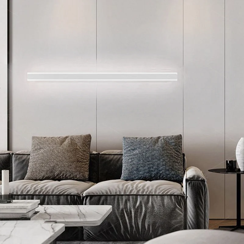 Minimalist LED wall lamp with a linear style for the home