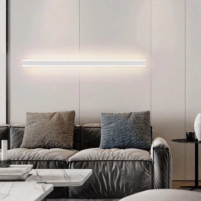 Minimalist LED wall lamp with a linear style for the home