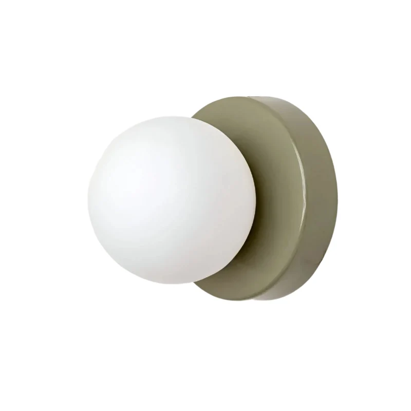 Modern Scandinavian-style lighting – round wall sconces