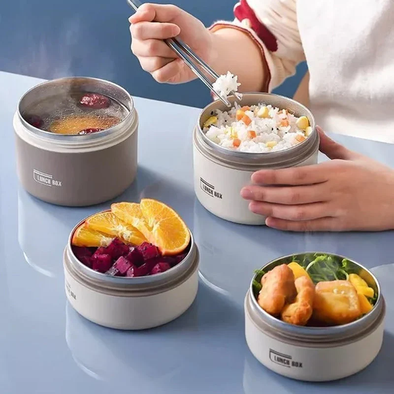 Multi-level insulated lunch container set with carrying bag