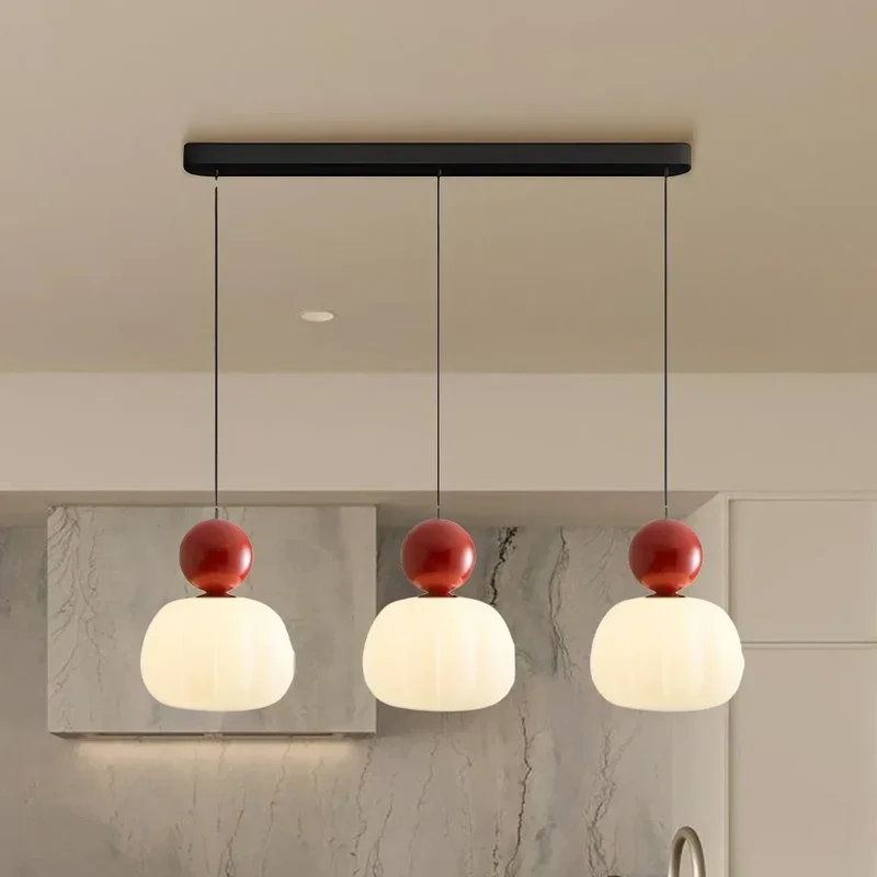 Classic-style ceiling lamp in a cream shade with gold accents