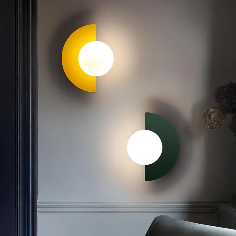 Minimalist energy-saving semi-circular LED wall lamp - perfect for any room