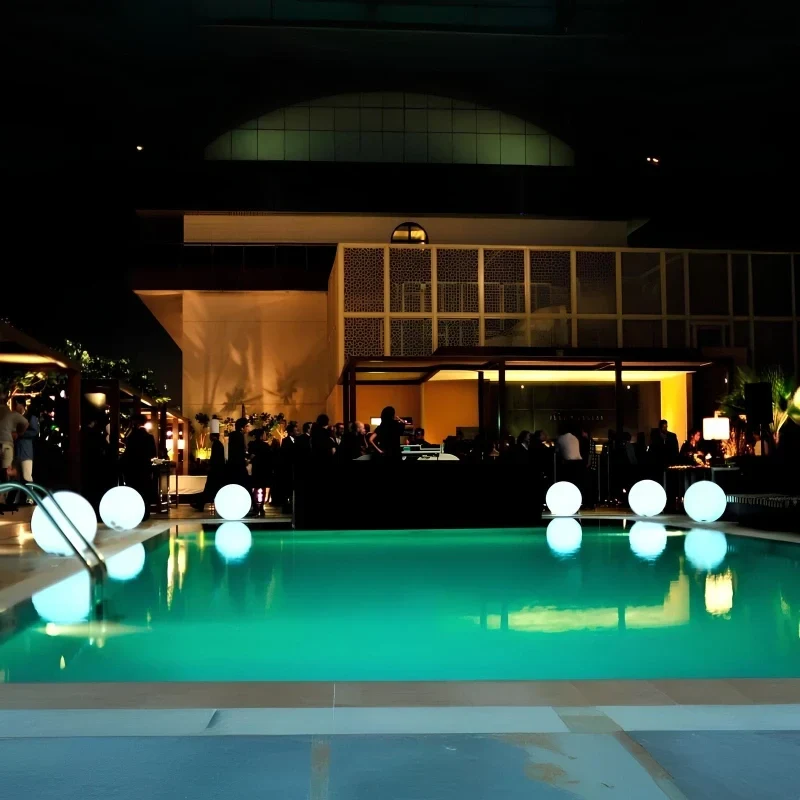 Solar garden ball light – 16 colors with remote control