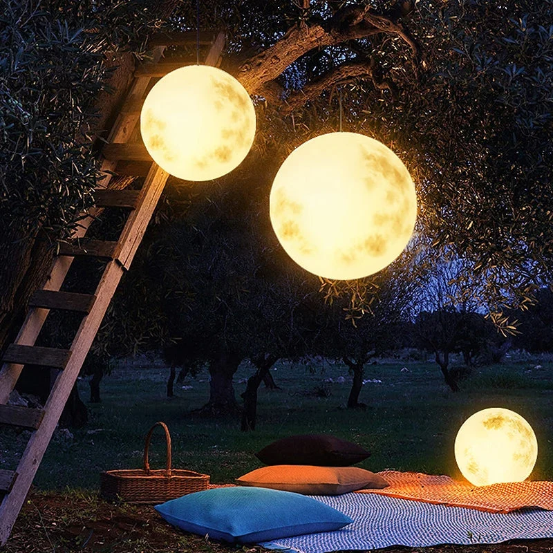 Lunavine MoonGlow Tuinlamp – USB Oplaadbaar, Weerbestendig & Betoverend Maanlicht voor Buiten